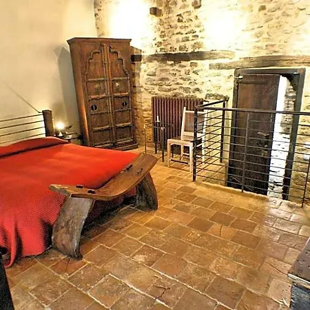 Le Della Saracca Hotel 4*