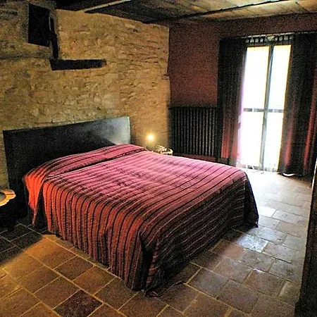 Le Della Saracca Hotel