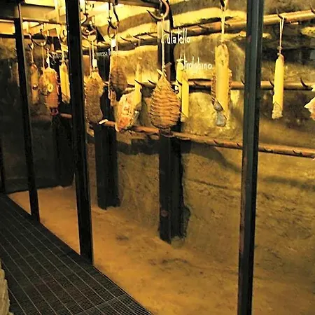 Le Della Saracca 4*