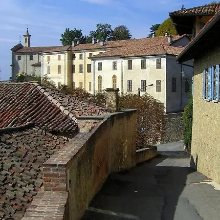 Le Della Saracca Hotel