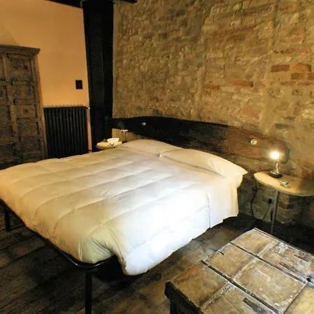 Le Della Saracca Hotel 4*